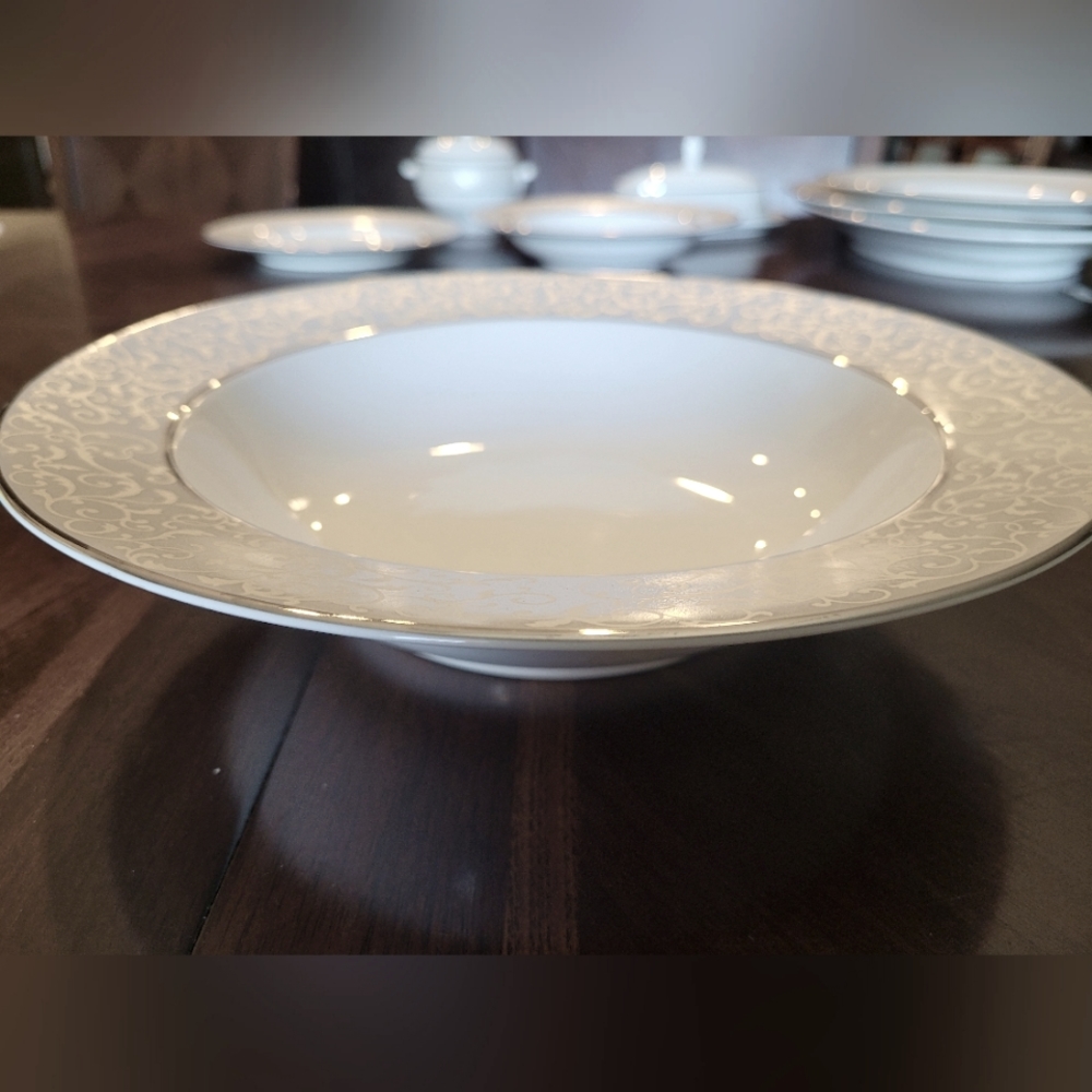 Mikasa L3438 Parchment dinnerware- vegetable serving bowl